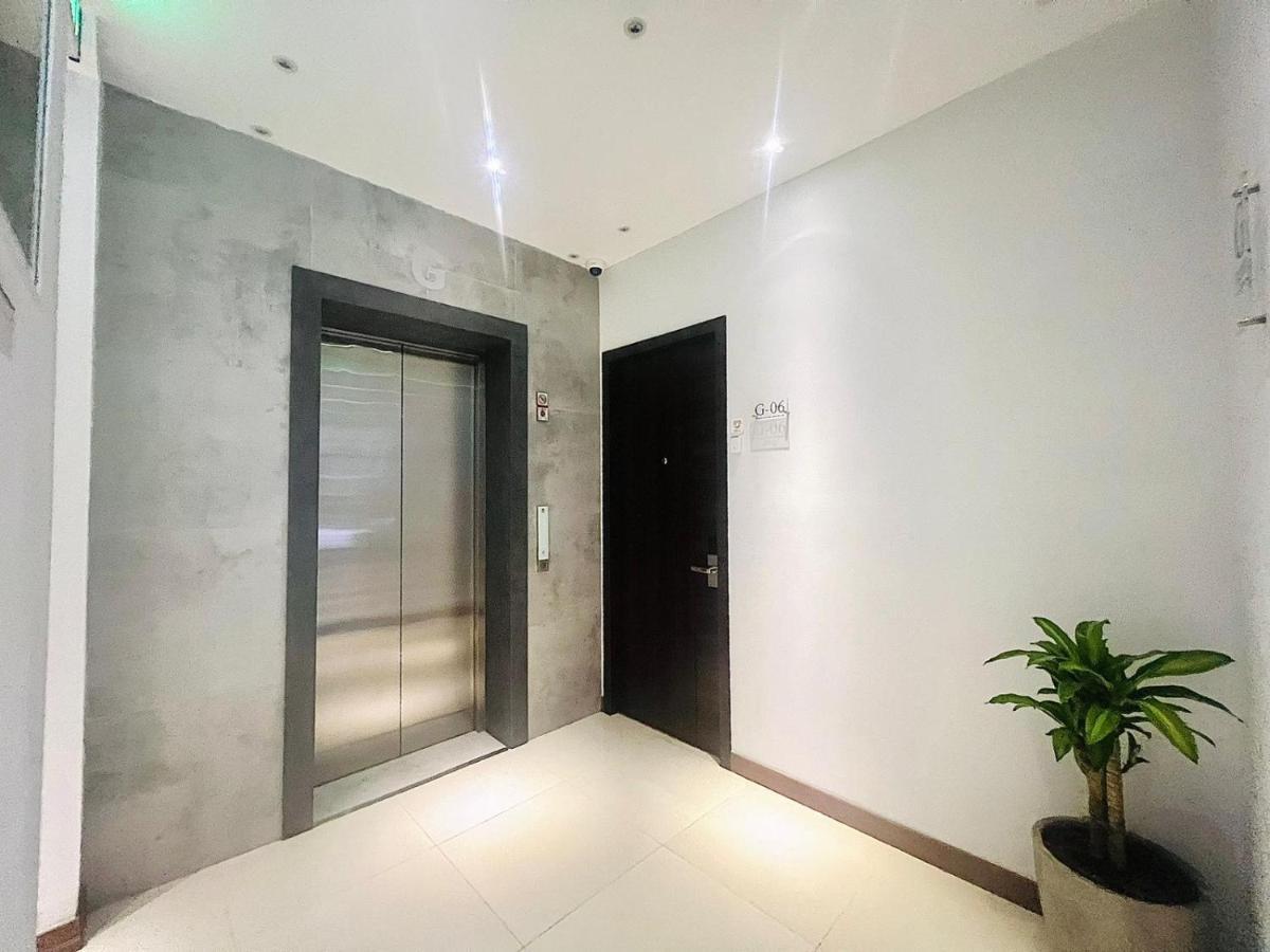 Oxy Suites G-03 At Shop House Meisterstadt Pollux Habibie Batam Exterior foto